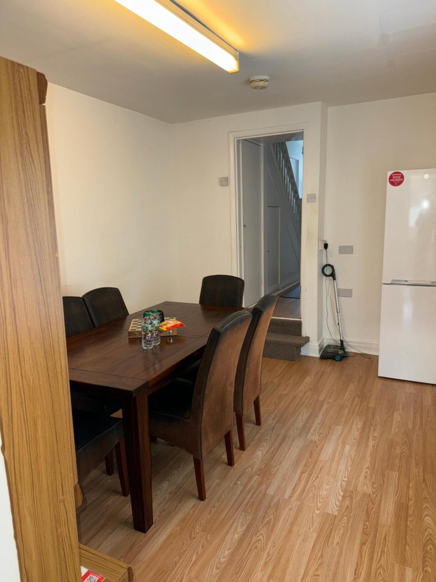 Grangetown Stylish 3bed House. Holiday home *
