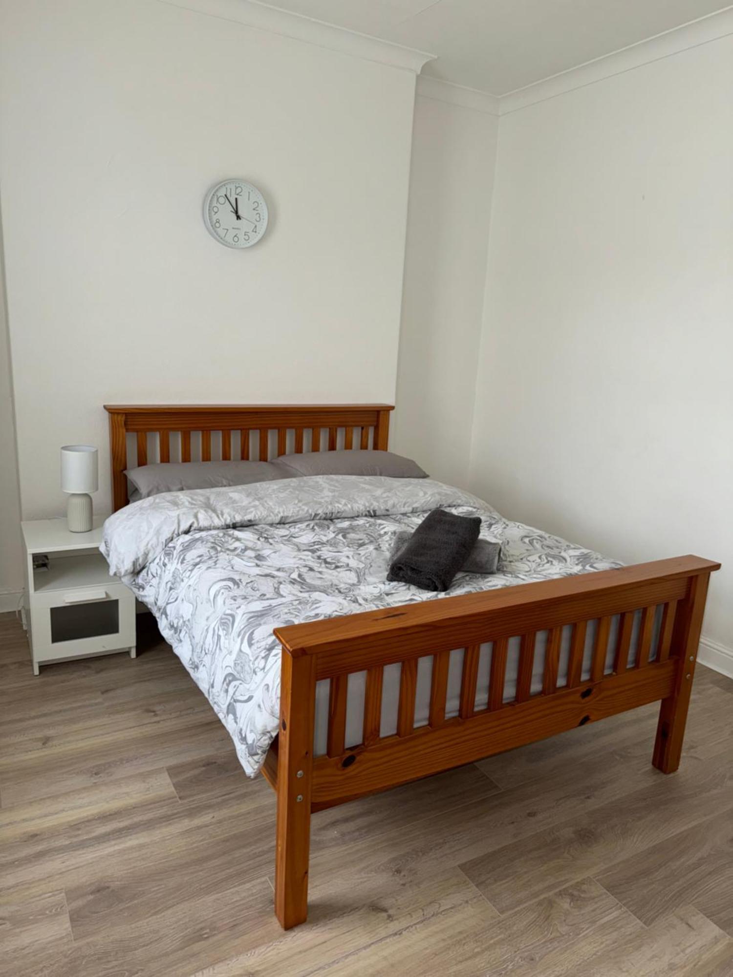 Grangetown Stylish 3bed House. Holiday home Cardiff