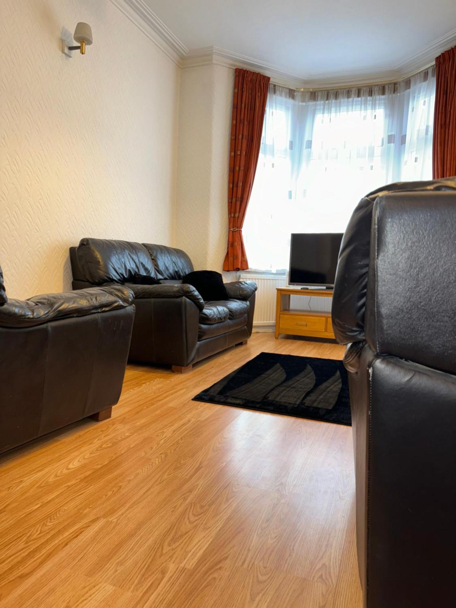 Holiday home Grangetown Stylish 3bed House. *