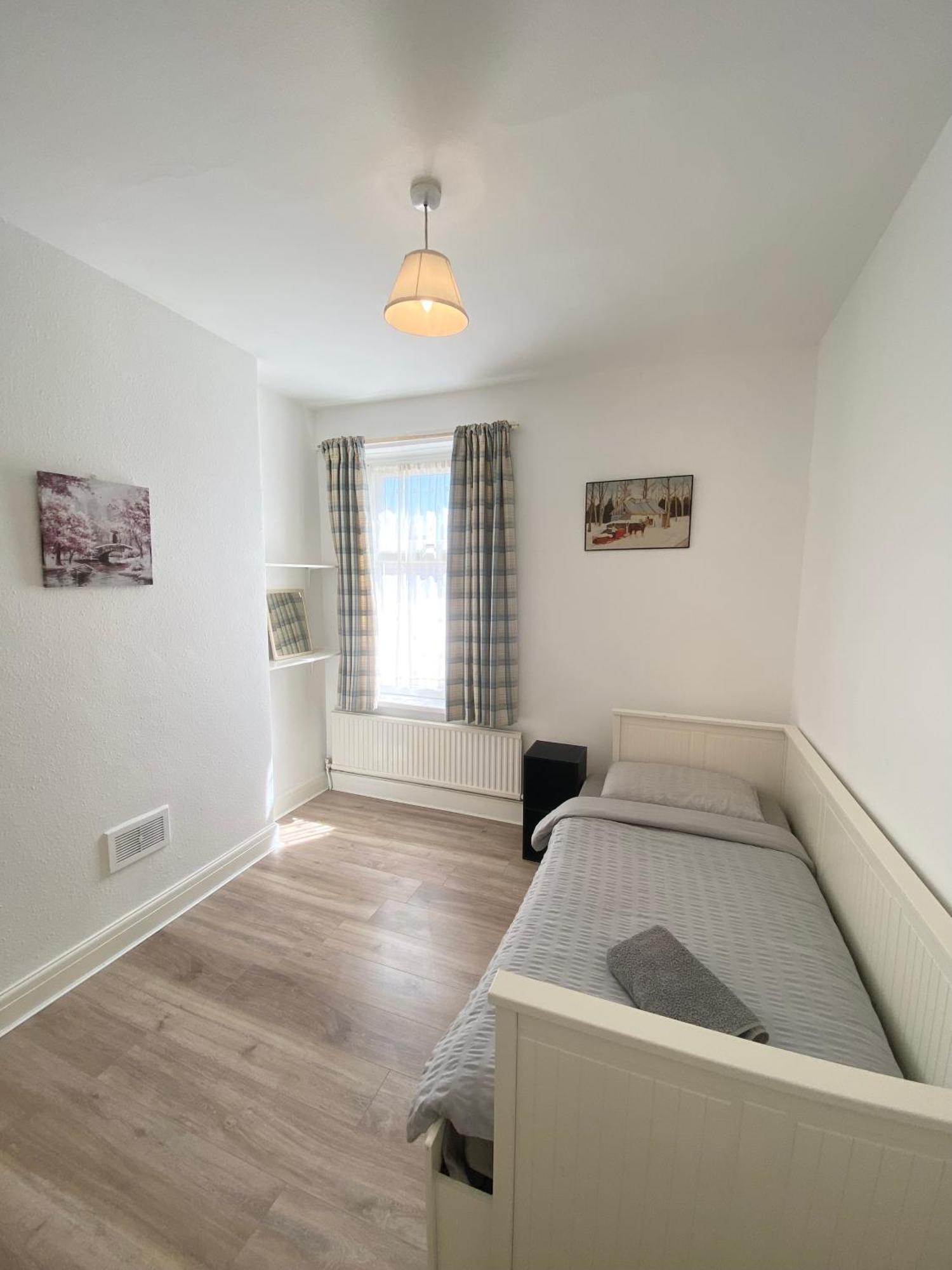 Holiday home Grangetown Stylish 3bed House. Cardiff
